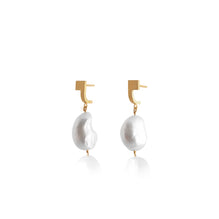 HSU gold plated sterling silver Pearl curve dropping earring  (UL19)