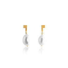 HSU gold plated sterling silver Pearl curve dropping earring  (UL19)