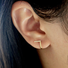 HSU 18-karat yellow gold diamond CURVE Earrings (FW)