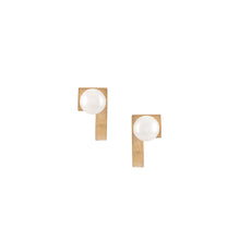 HSU  18-Karat Yellow Gold Akoya Pearl square curve earring  (UL19)