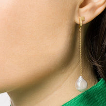 (A) HSU sterling silver gold plated chain pearl drop earring (DC4)