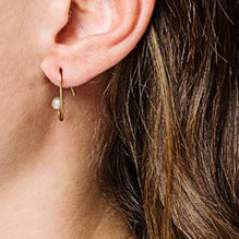 HSU 18-Karat Yellow Gold Akoya Pearl Wire Drawing PaperClip Earring (MM)(F)