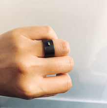 Drawing a circle clear Sapphire sterling silver oxide ring (DC)(W)