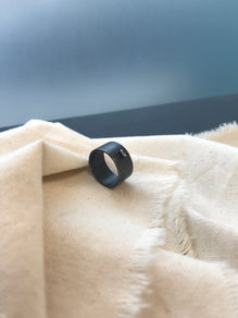Drawing a circle clear Sapphire sterling silver oxide ring (DC)(W)